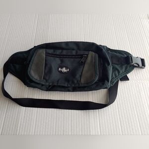 Eagle Creek Dark Green Black Vintage Hip Bag Fanny Pack Travel Hiking Waist Bag